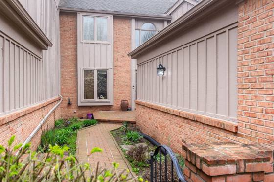 37834 Siena Drive, Farmington Hills, MI 48331 photo 5