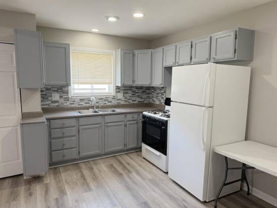 2190 Garrick Avenue, Warren, MI 48091 photo 5