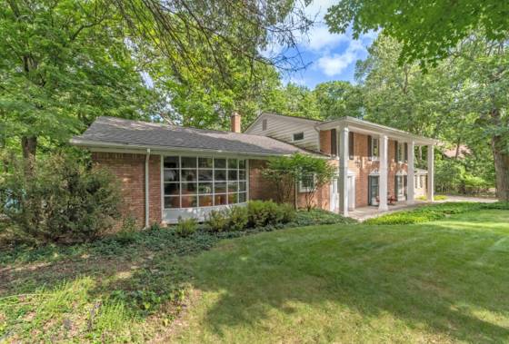 34150 Hunters Row, Farmington Hills, MI 48331 photo 2