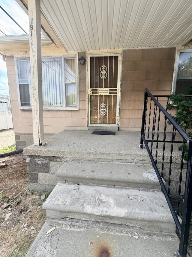 19127 Dwyer Street, Detroit, MI