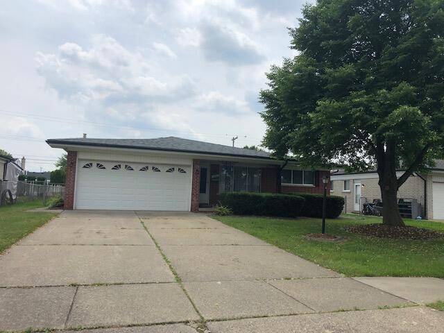 11242 Glenis Drive, Sterling Heights, MI 48312