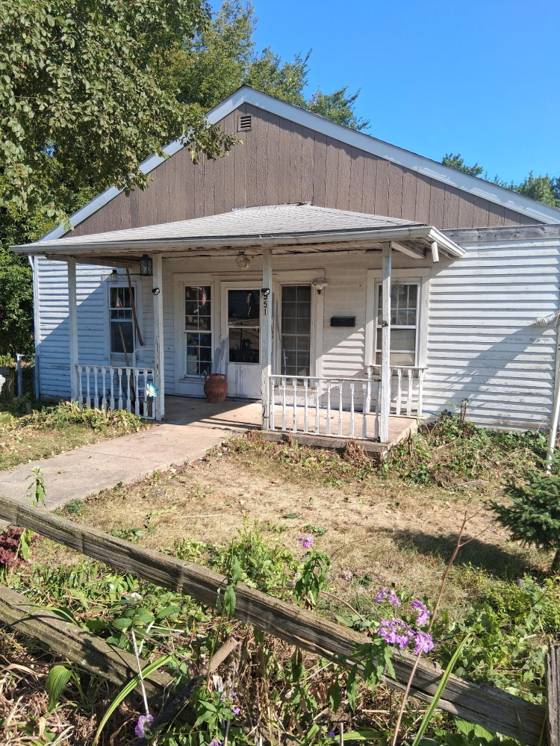4326 Circle Drive, Flint, MI 48507 photo 2