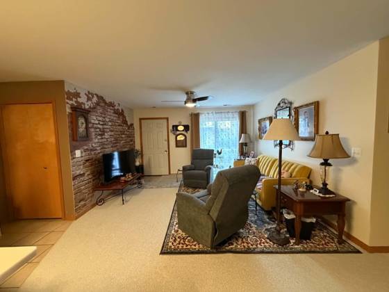 24134 Wedgewood Circle #39, Warren, MI 48091 photo 3