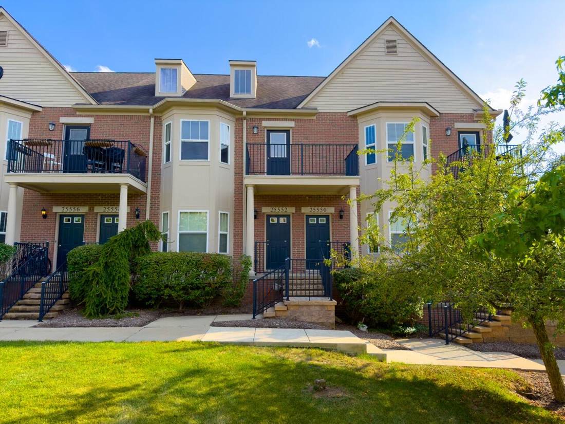 25552 Portico Lane, Novi, MI 48375