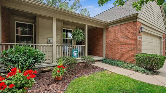 106 Village Place Drive, Chelsea, MI 48118 photo 2