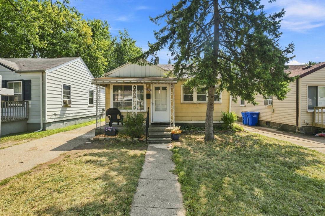 7530 Westminster Avenue, Warren, MI 48091