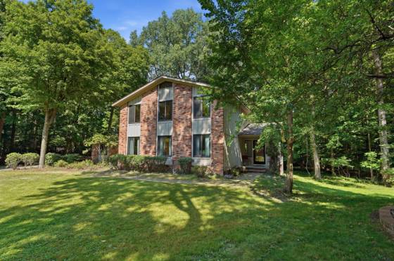21542 Beauford Court, Northville, MI 48167 photo 3