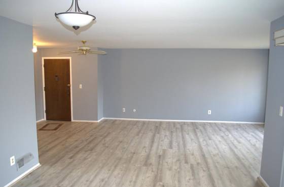 30831 Hunters #23, Farmington Hills, MI 48334 photo 2