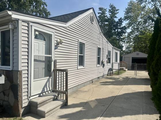 22464 Rein Avenue, Eastpointe, MI 48021 photo 2
