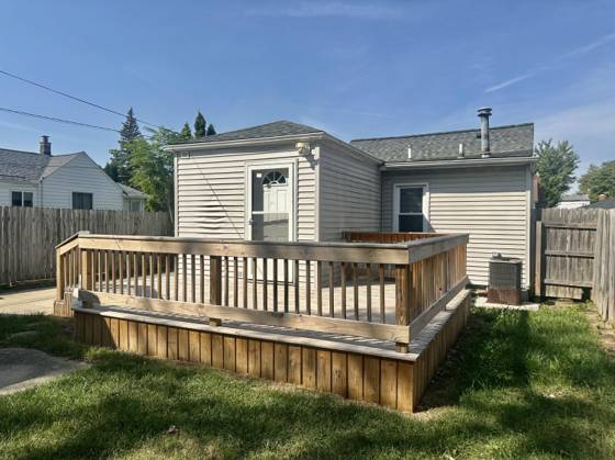 22464 Rein Avenue, Eastpointe, MI 48021 photo 4