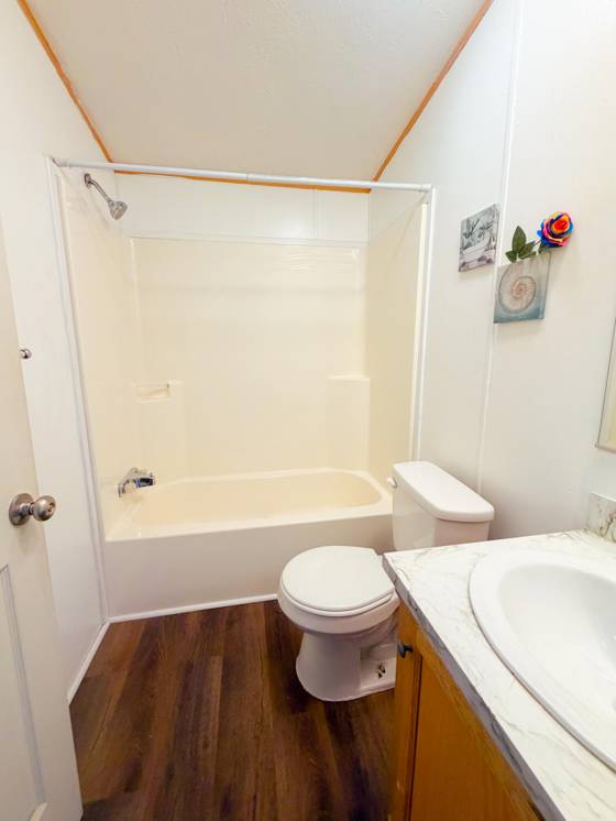 2040 Reo Avenue, Lincoln Park, MI 48146 photo 4