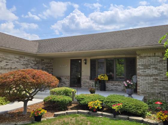 43164 Hillcrest Drive, Sterling Heights, MI 48313 photo 2