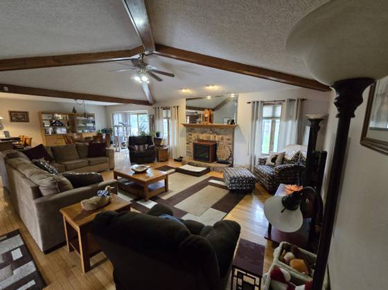 43164 Hillcrest Drive, Sterling Heights, MI 48313 photo 4