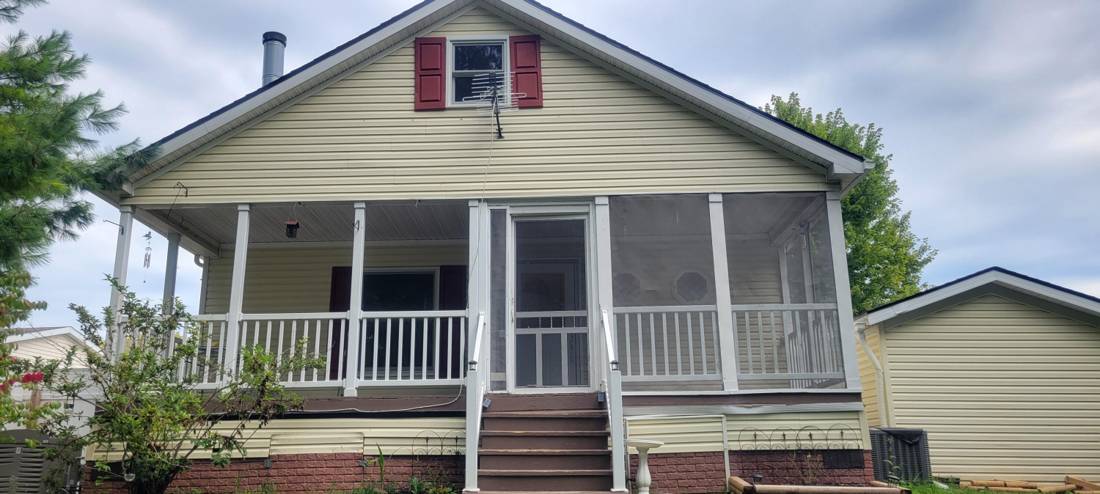 11054 Wood Run Circle, South Lyon, MI 48178