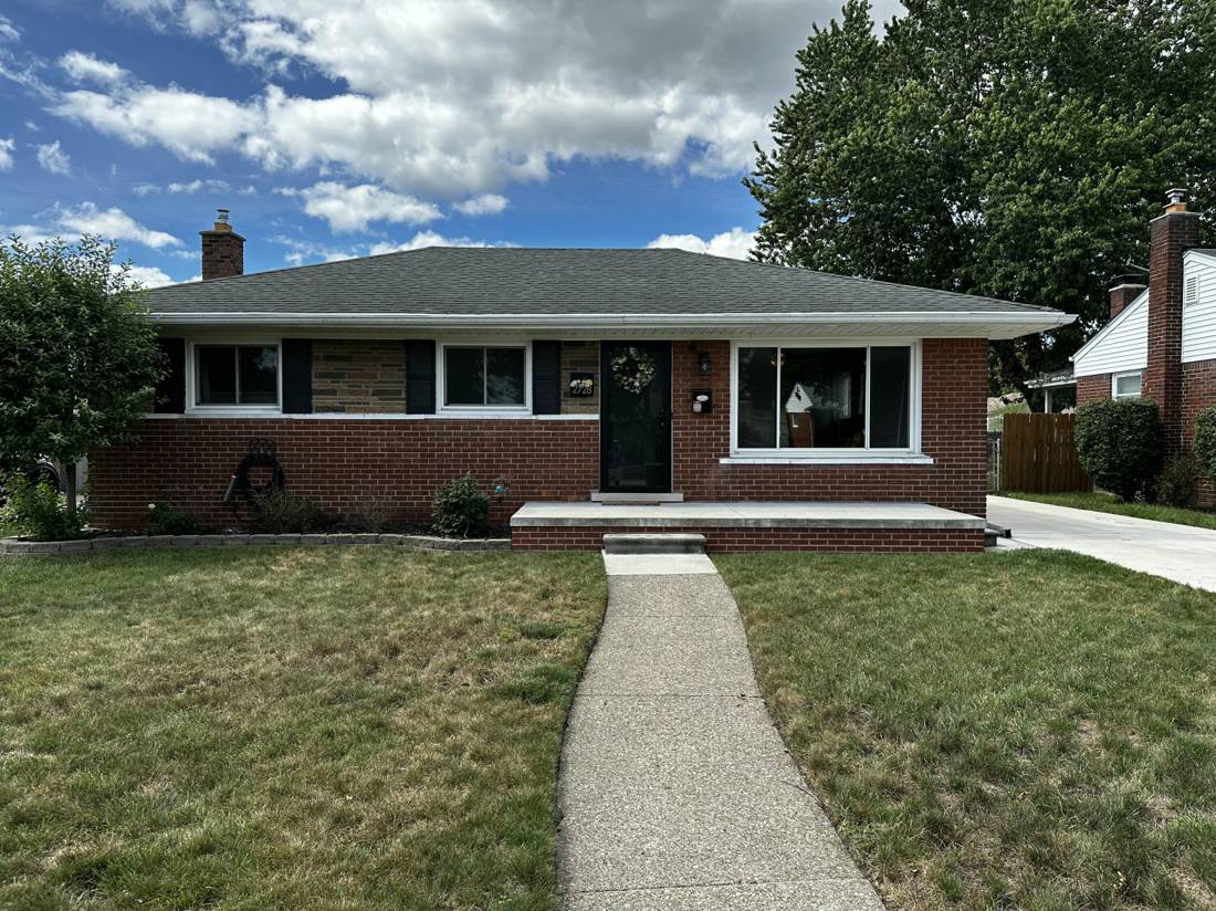 2728 Pinetree Drive, Trenton, MI 48183