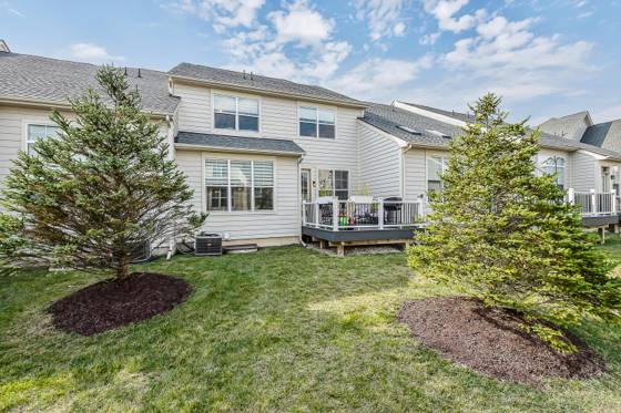 3075 N Spurway Drive, Ann Arbor, MI 48105 photo 3