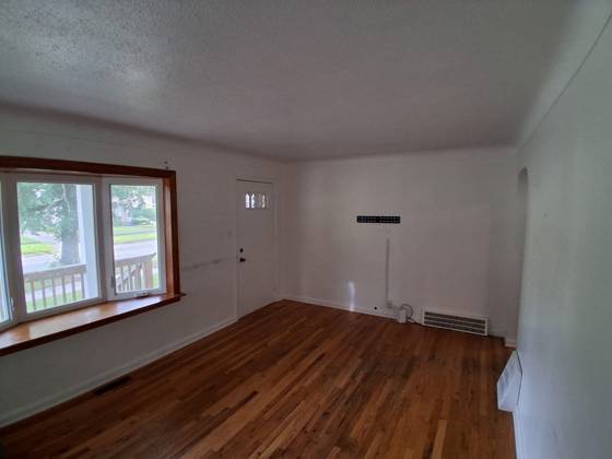 631 Campbell Street, Flint, MI 48507 photo 4