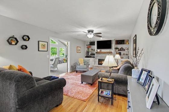 2603 Lone Oak Drive, Ann Arbor, MI 48103 photo 2