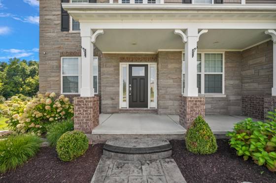 2354 Findley Circle, Lake Orion, MI 48360 photo 4