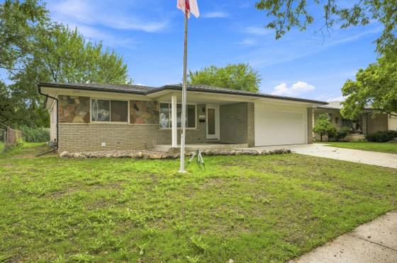 1810 Briarwood Drive, Madison Heights, MI 48071 photo 3
