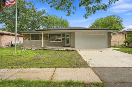 1810 Briarwood Drive, Madison Heights, MI 48071 photo 2