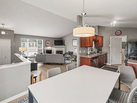 404 Riversedge Drive, Saline, MI 48176 photo 5