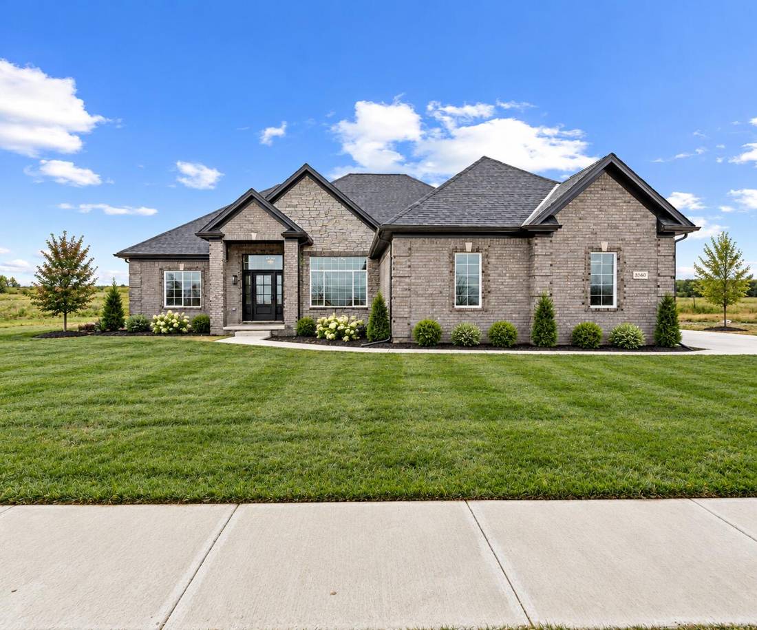 8139 Hunters Ridge Drive, Newport, MI 48166