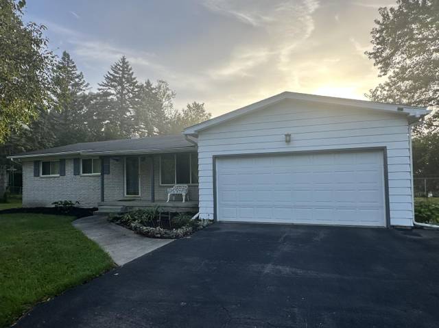 5168 Woodcliff Drive, Flint, MI