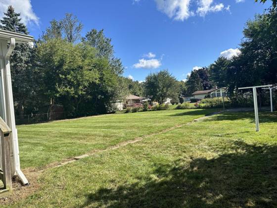 5168 Woodcliff Drive, Flint, MI 48504 photo 4