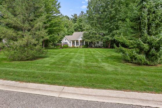 4861 Hidden Hills Circle, Howell, MI 48855 photo 2