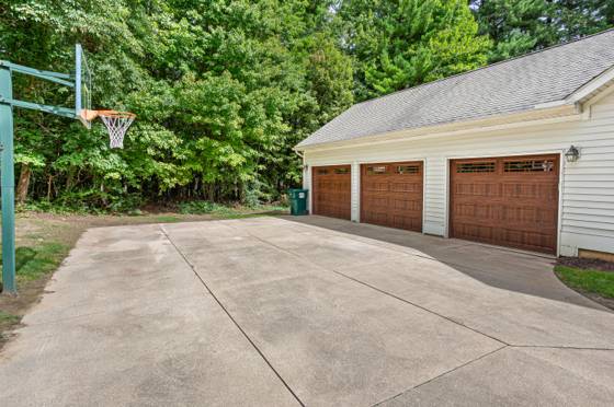 4861 Hidden Hills Circle, Howell, MI 48855 photo 5