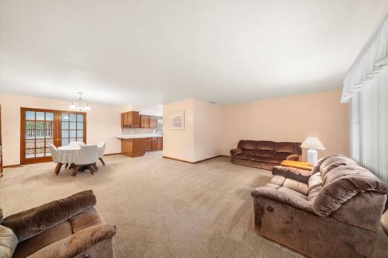 38531 Westvale Street, Romulus, MI 48174 photo 2