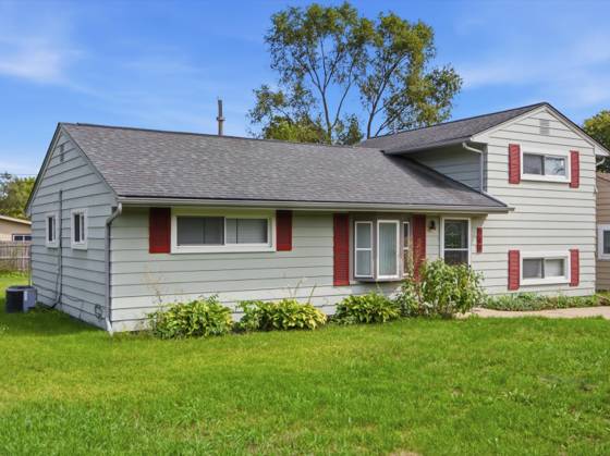 289 S Williams Lake Road, Waterford, MI 48327 photo 2