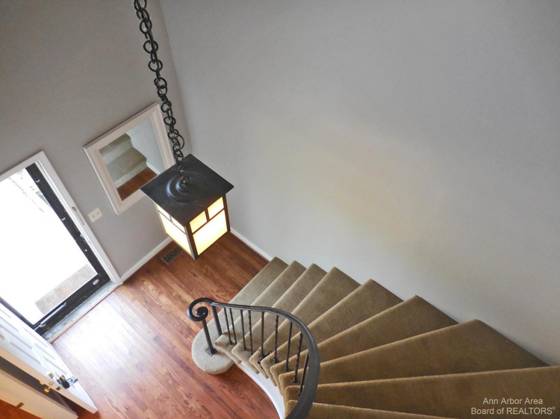 3019 Bolgos Circle, Ann Arbor, MI 48105 photo 2