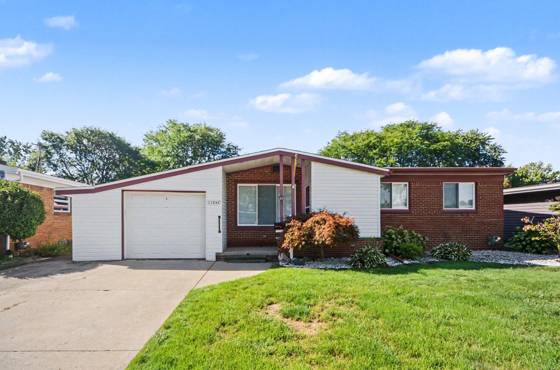 22848 Saint Joan Street, Saint Clair Shores, MI 48080 photo 2