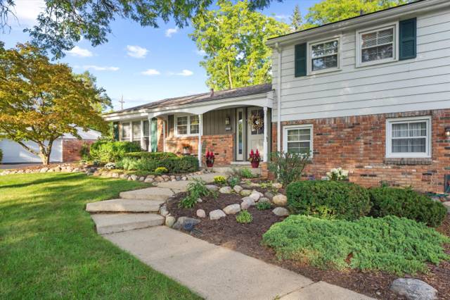 26182 Kiltartan Street, Farmington Hills, MI