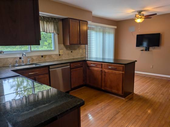 22248 N Innsbrook Drive, Farmington Hills, MI 48167 photo 2