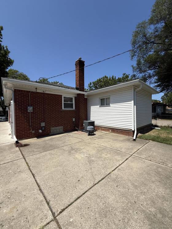 21920 Cloverlawn Street, Oak Park, MI 48237 photo 5