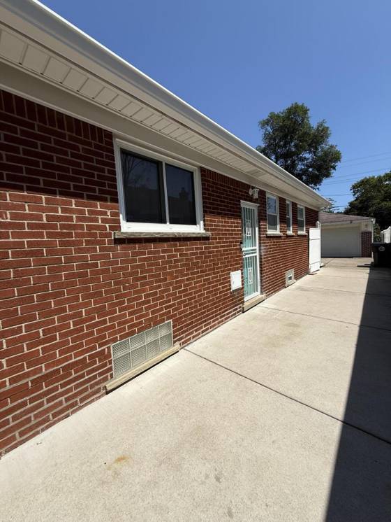 21920 Cloverlawn Street, Oak Park, MI 48237 photo 4