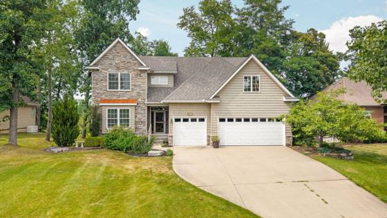 8243 Heathertree Lane, Brighton, MI 48116 photo 2
