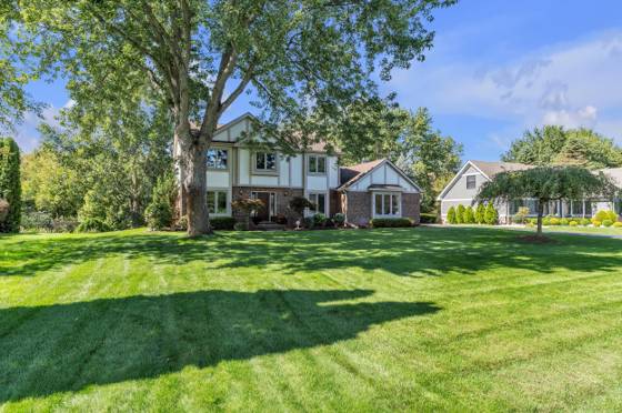 10098 Newfound Gap, Brighton, MI 48114 photo 2