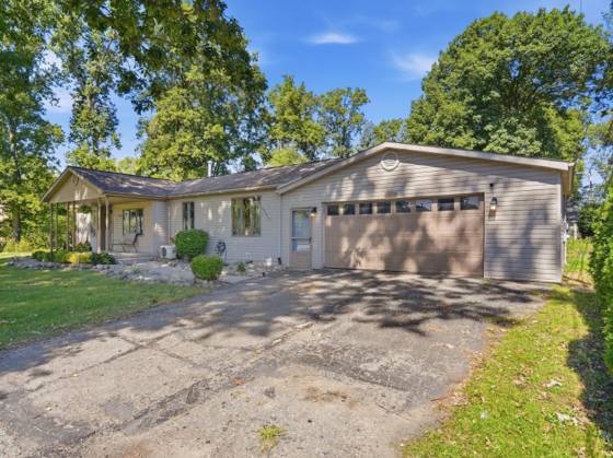 33590 Clarita Street, Livonia, MI 48152 photo 3