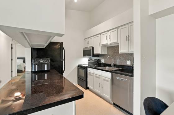 9634 Sawgrass Court #7, Van Buren Twp, MI 48111 photo 4