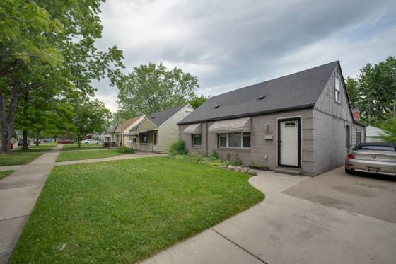 22754 Almond Avenue, Eastpointe, MI 48021 photo 3