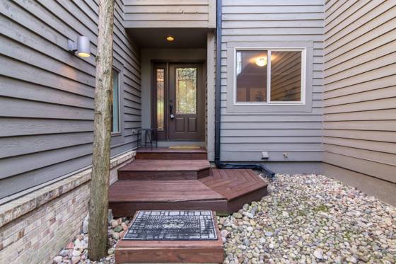 452 Village Oaks Court, Ann Arbor, MI 48103 photo 3