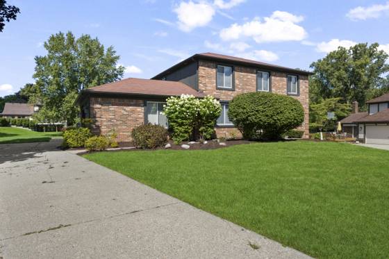 38636 Rutgers Drive, Farmington Hills, MI 48167 photo 2