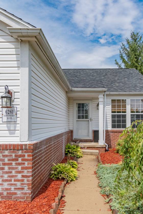 6261 Maplehurst Drive, Ypsilanti, MI 48197 photo 4
