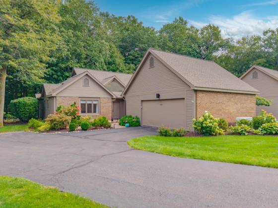4596 Cottonwood Drive, Ann Arbor, MI 48108 photo 2