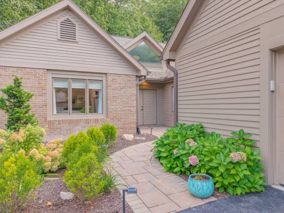 4596 Cottonwood Drive, Ann Arbor, MI 48108 photo 4