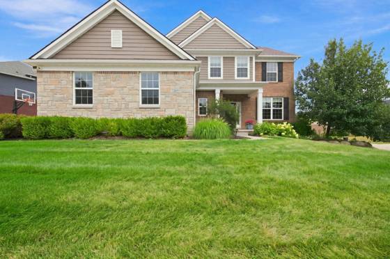 5887 Strawberry Circle, Commerce Twp, MI 48382 photo 3